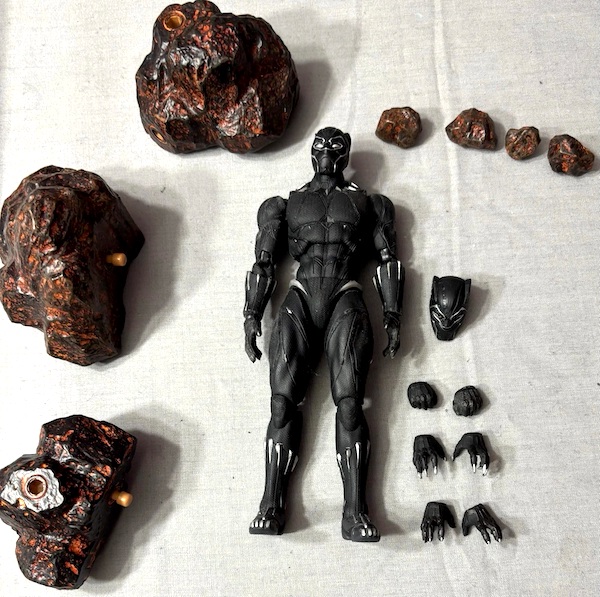 S.H. Figuarts Infinity War Black Panther Figure with Rock Effect out of the box. Click to value yours