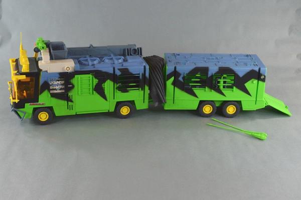 Jurassic Park Chaos Effect Mobile Command Center playset out of the box Jurassic Park Chaos Effect Mobile Command Center playset out of the box