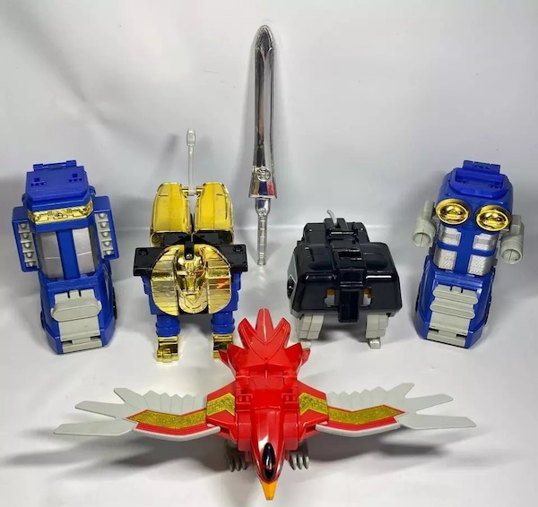 Choriki Sentai Zeo Ohranger DX out of the box. Click to have your Power Rangers Action Figures appraised