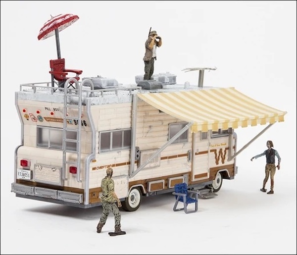 Walking Dead Dale's RV Building Set out of the box