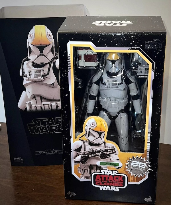 Star Wars Episode II Attack of the Clones MMS648 1/6th Scale Clone Pilot. Click to sell or appraise one