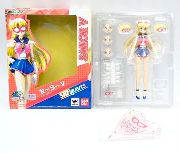 S.H.Figuarts Sailor Moon Sailor V Figure open box. Click to value or sell one if you have it