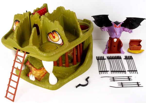 Advanced Dungeons and Dragons: Fortress of Fangs playset out of the box Advanced Dungeons and Dragons: Fortress of Fangs playset out of the box