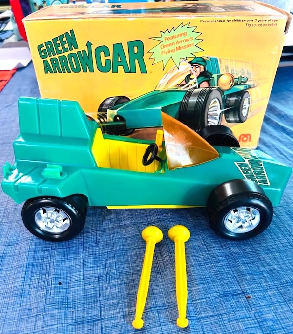Mego Green Arrow Car. Click to have yours valued