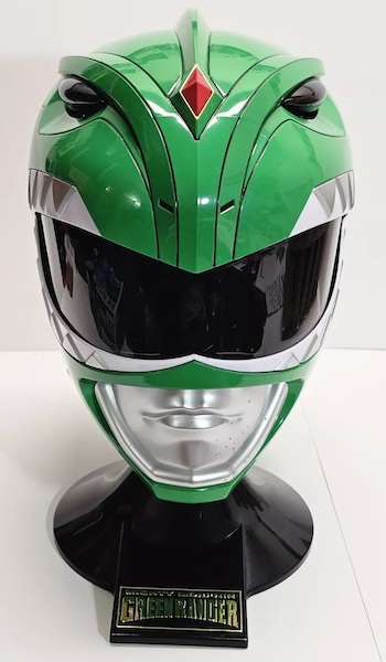 Mighty Morphin Power Rangers Legacy Collection Green Ranger Helmet out of the box. Click to appraise yours