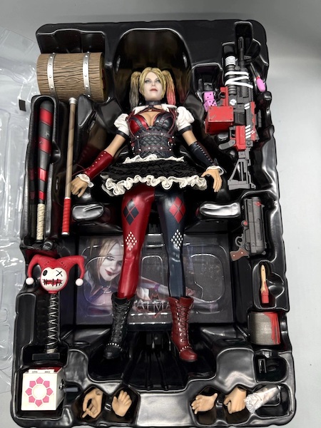 Batman Arkham Knight VGM41 1/6th Scale Harley Quinn open box. Click to sell or appraise your Harley Quinn action figure toys
