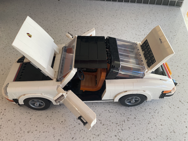LEGO 911 Targa exploded view interior