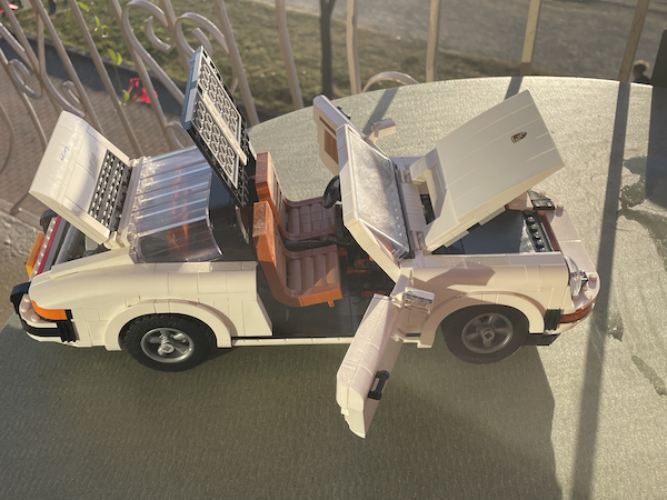 LEGO Porsche 911 exploded view