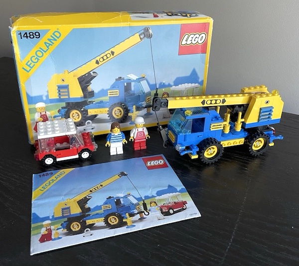 LEGO 1489 Town Mobile Car Crane assembled. Click to have your LEGO appraised, or to sell it