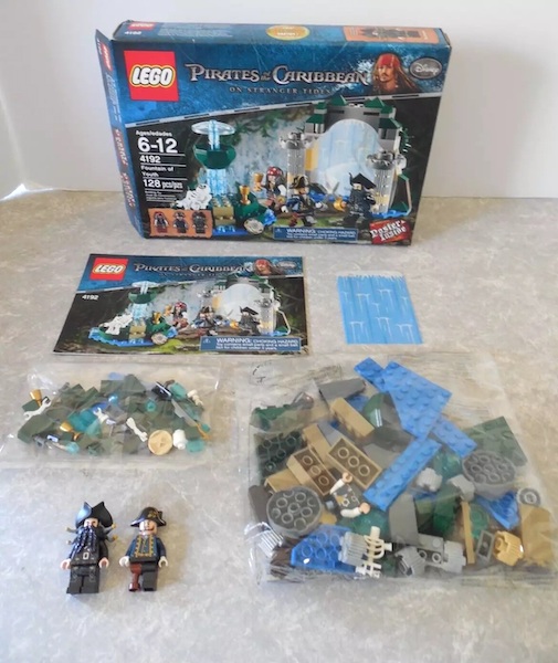 LEGO 4192 Pirates of the Caribbean Fountain of Youth open box. Click to value or sell one