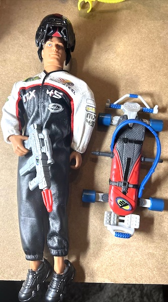 Max Steel Battle Luge Figure out of the pack. Click to value or sell yours