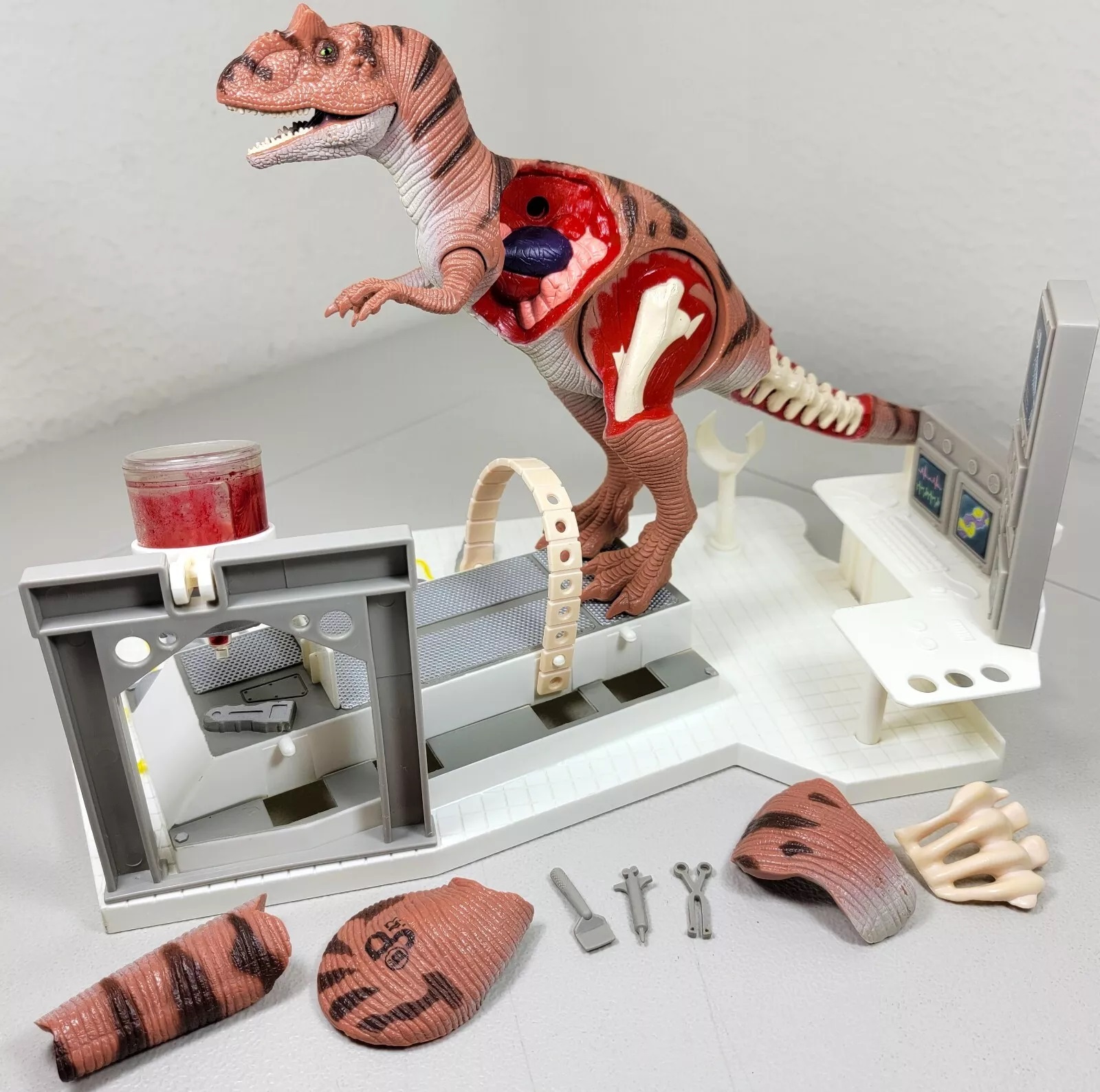 Jurassic Park The Lost World Medical Center Allosaurus