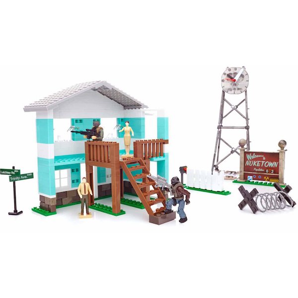 Mega Bloks Call Of Duty Nuketown out of the box