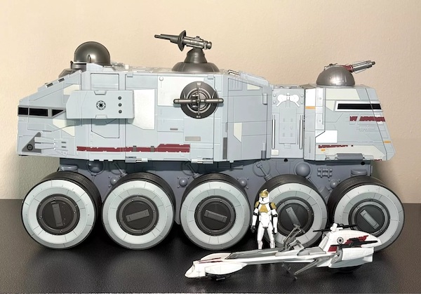 Star Wars Clone Wars Turbo Tank out of the box. Click to value or sell yours
