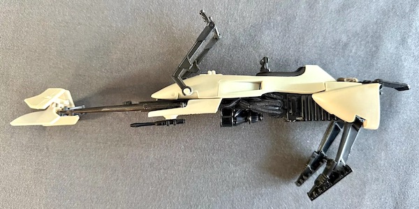 Star Wars Return Of The Jedi Speeder Bike out of the box. Click to value or sell one