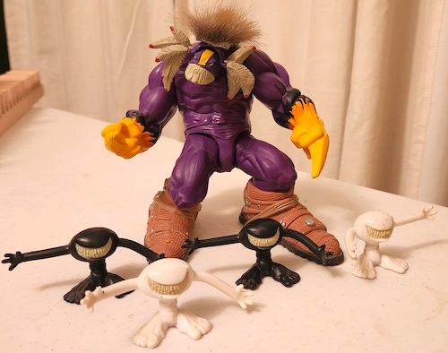 Spawn The MAXX Deluxe Figure out of the pack. Click to sell your Spawn action figures