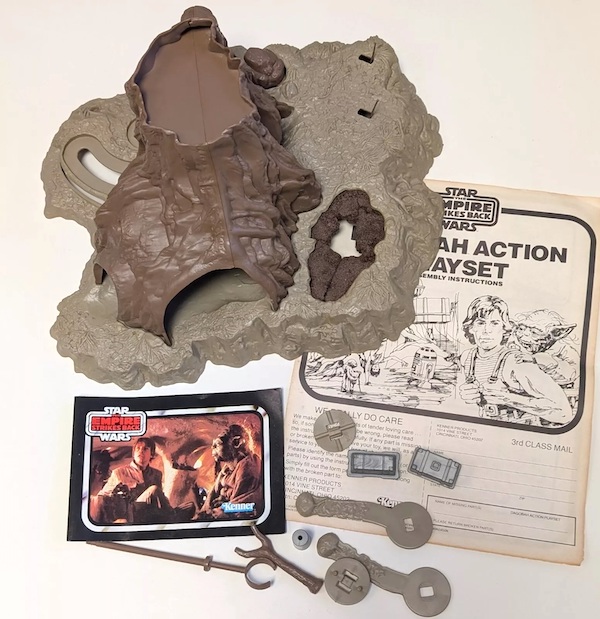 Kenner Star Wars Dagobah Playset out of the box. Click to value or sell one