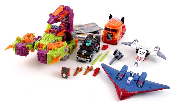 Transformers Botcon 2014 Knights Vs. Pirates Box Set out of the box. Click to sell one